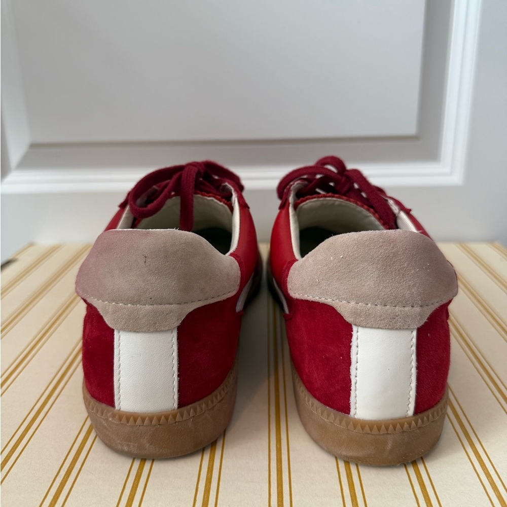 Dolce Vita Notice Sneakers | Crimson Suede | Size 8.5 - Picture 5 of 8